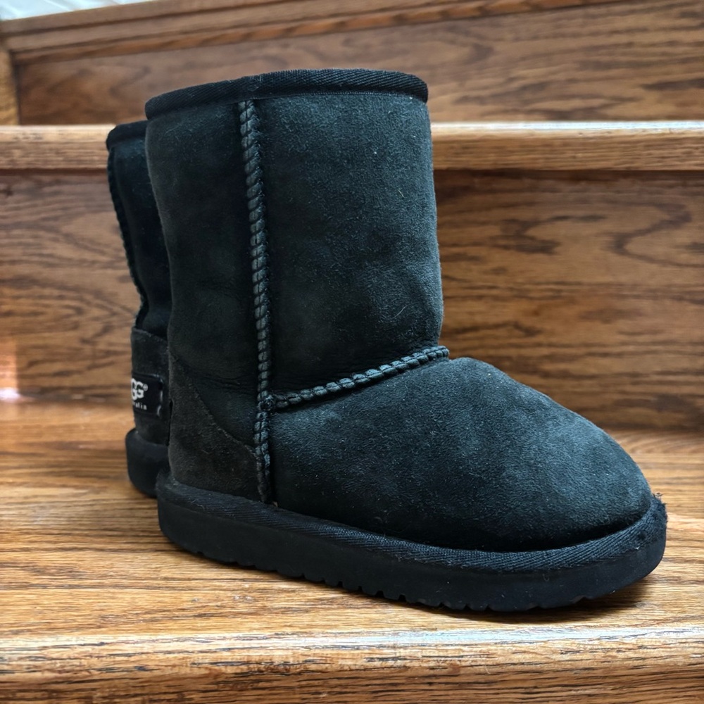 UGG Classic black boots [toddler 9]